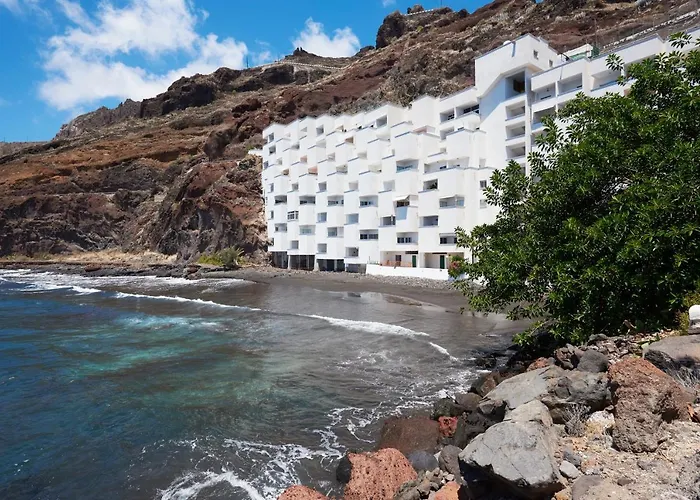 Wonderful In Paradise Daire